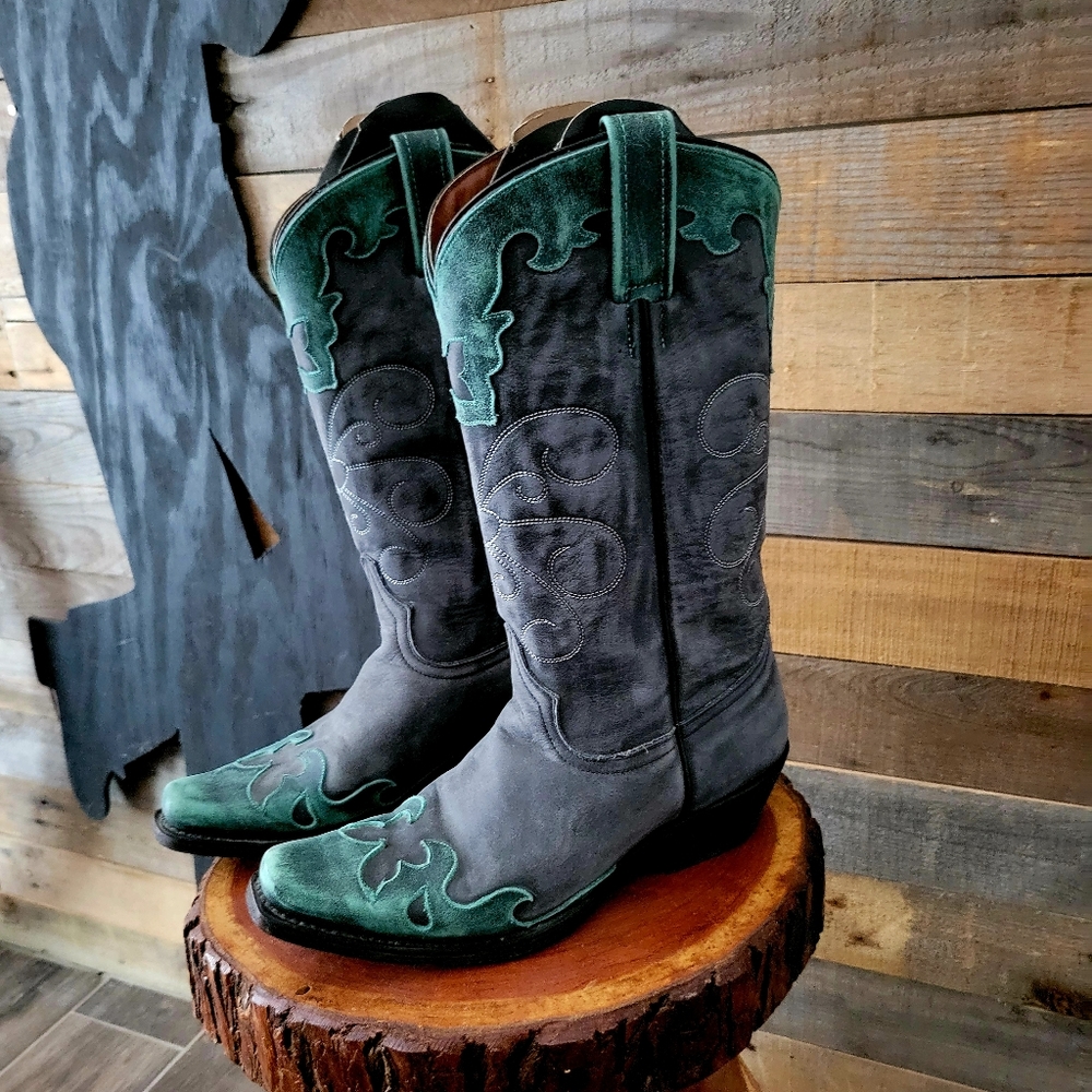 Rebel western boots